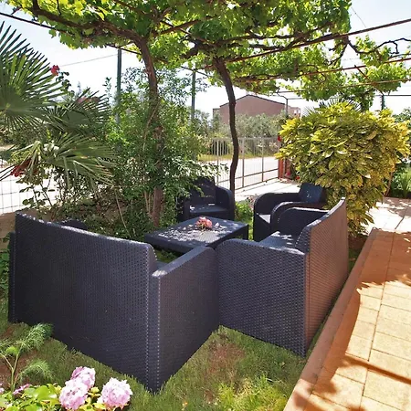 Apartment Fuer 5 Personen Ca 57 Qm In Fazana, Istrien Istrische Riviera *